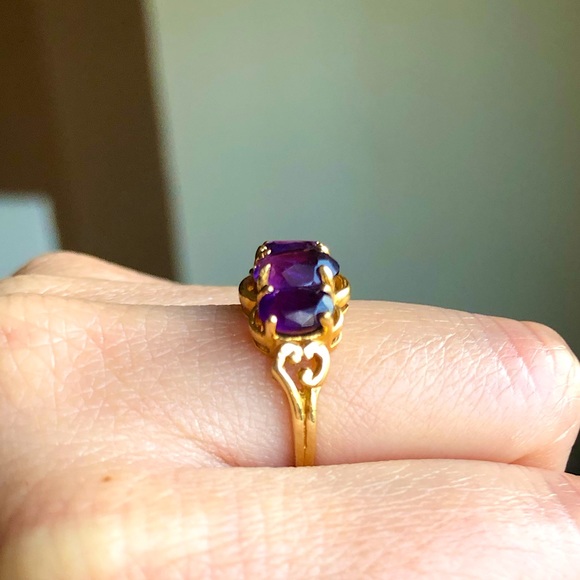 Vintage Amethyst Ring - Picture 2 of 2